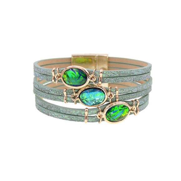 COPY - Leather Cuff Bracelet - Picture 3 of 9